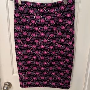 Medium Lularoe Cassie